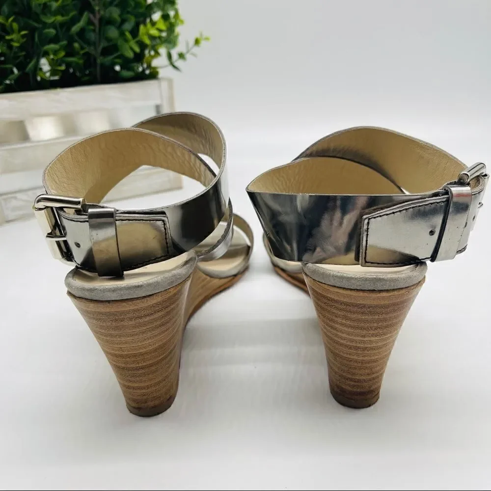 AGL Attilio Giusti Leombruni Silver Wedge Sandals Size 41